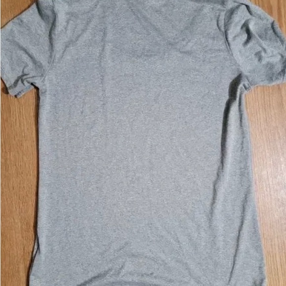 Plain grey Nike Dri-Fit tee shirt - Picture 3 of 5